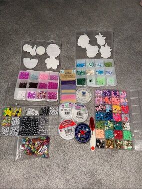 Bead and Sequin Craft Kit with Mixed Colors